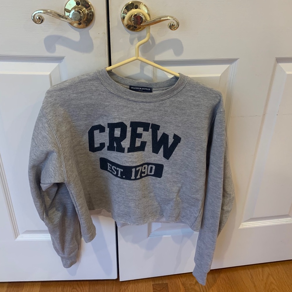 Brandy Melville cropped Crewneck